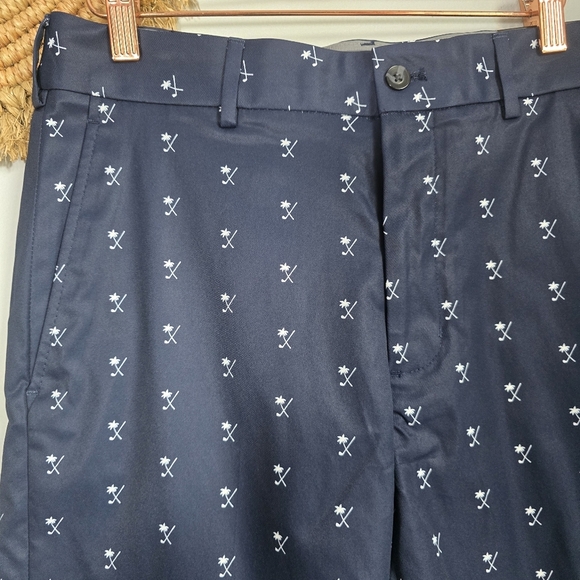 Walter Hagen New Perfect 11 Flat Front Palm Navy Blue Golf Shorts Mens SZ 30 - Picture 3 of 13